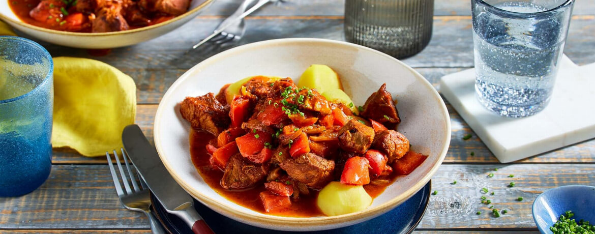 Gulasch Mit Frischer Paprika Und Salzkartoffeln - Rezepte Suchen