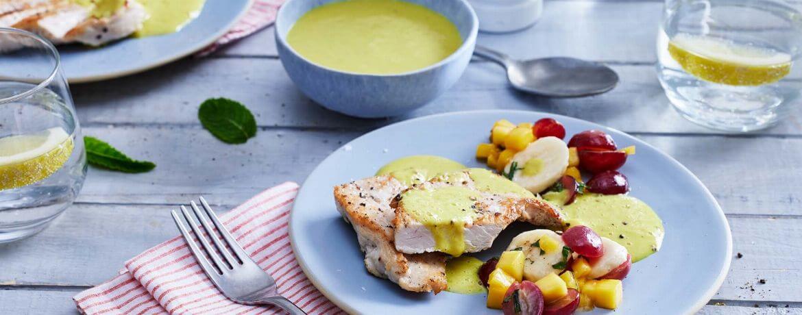Frische Putenschnitzel mit Bananen-Currysauce an glasierten Früchten für 4 Personen von lidl-kochen.de