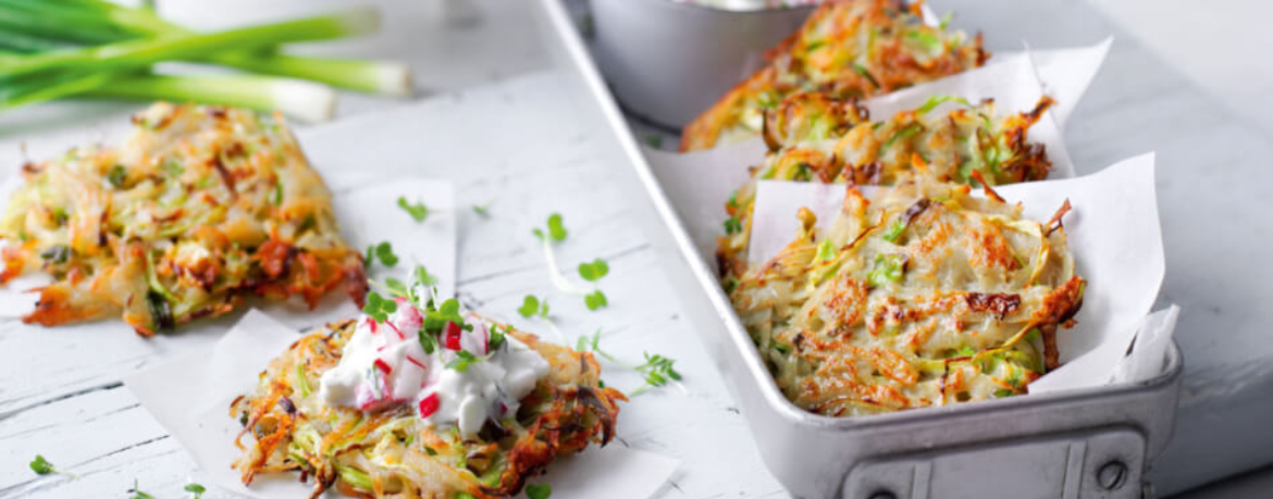 Weißkohl-Reibekuchen mit Radieschen-Kresse-Dip für 4 Personen von lidl-kochen.de