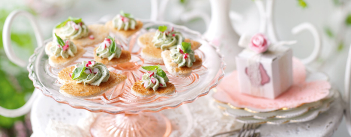 Canapés mit Käsecreme und Radieschen - Rezept | LIDL Kochen