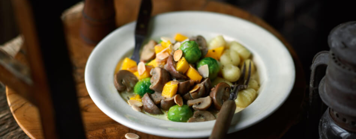 Gnocchi mit Pilz-Rosenkohl-Gemüse für 4 Personen von lidl-kochen.de