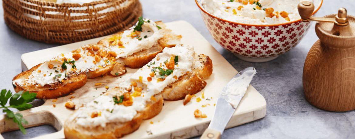 [Schnell &amp; einfach] scharfer Ziegenfrischkäse-Dip | LIDL Kochen