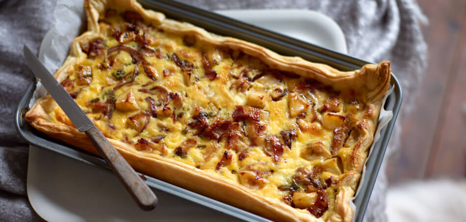 Zwiebel-Apfel-Tarte mit Speck für 4 Personen von lidl-kochen.de
