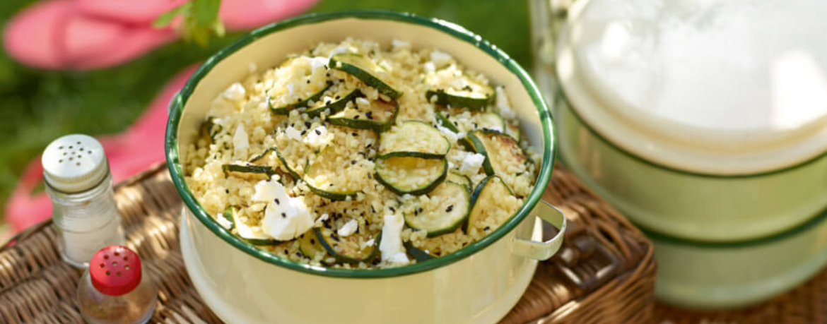Zucchini-Bulgur-Salat mit Feta für 4 Personen von lidl-kochen.de