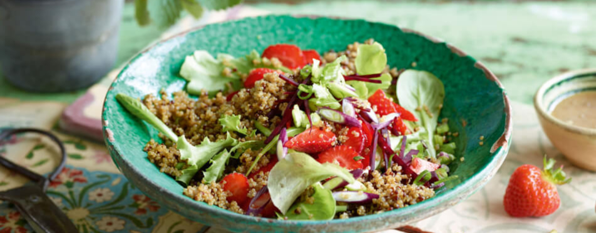 Quinoa-Salat mit Erdbeeren für 4 Personen von lidl-kochen.de