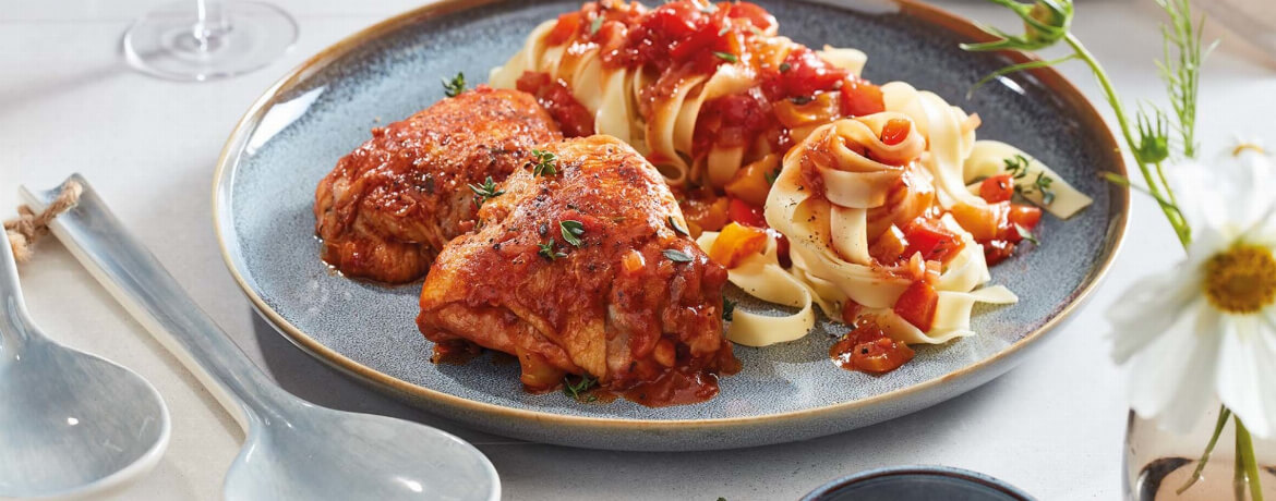 Schnell Einfach Hahnchen Mit Paprika Tomatensosse Lidl Kochen