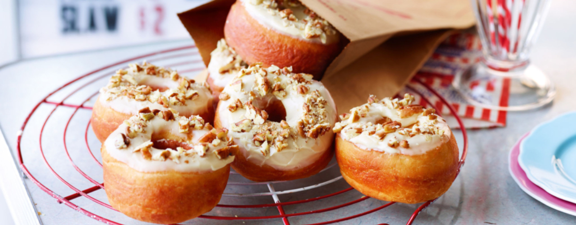 Donuts mit Nuss-Topping für 10 Personen von lidl-kochen.de