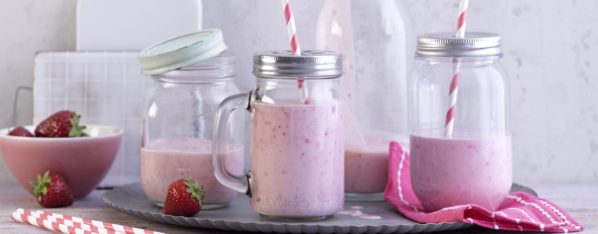 Erdbeer-Skyr-Shake mit Banane für 4 Personen von lidl-kochen.de