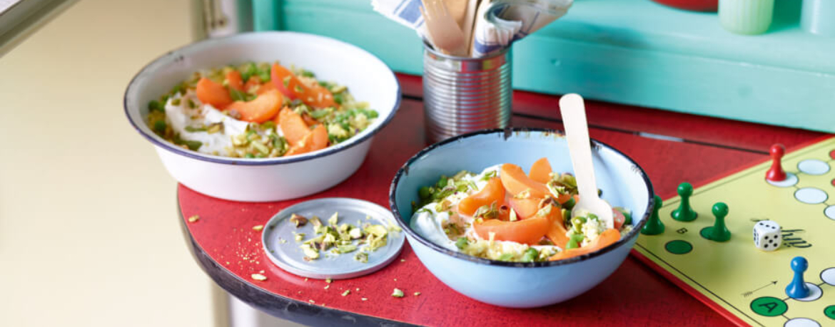 Bulgur-Aprikosen-Salat mit Feta-Minz-Dip für 4 Personen von lidl-kochen.de