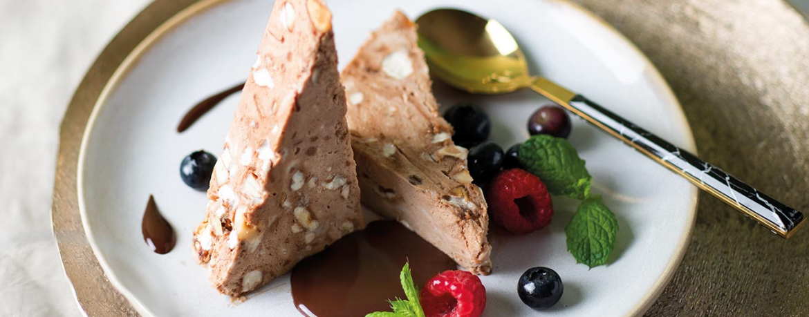 Torrone-Parfait mit Schokosoße - Rezept | LIDL Kochen