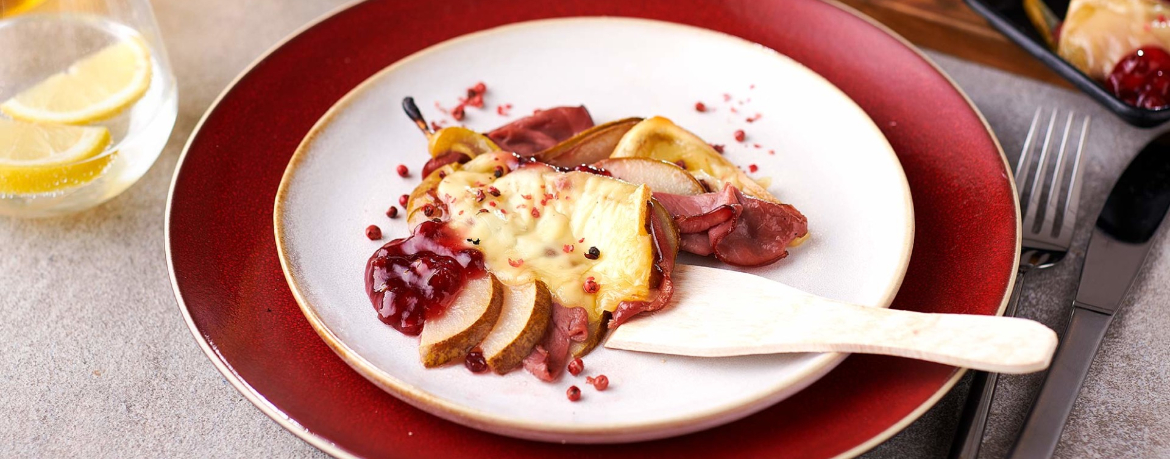 Raclette Pfännchen mit geräucherter Entenbrust und Birne für 4 Personen von lidl-kochen.de