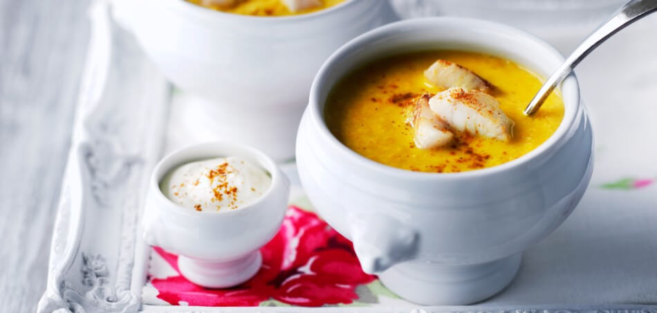 Curry-Apfel-Suppe mit Seelachs
