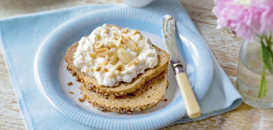 Vollkornbrot mit Bananen-Nuss-Creme - Rezept | LIDL Kochen