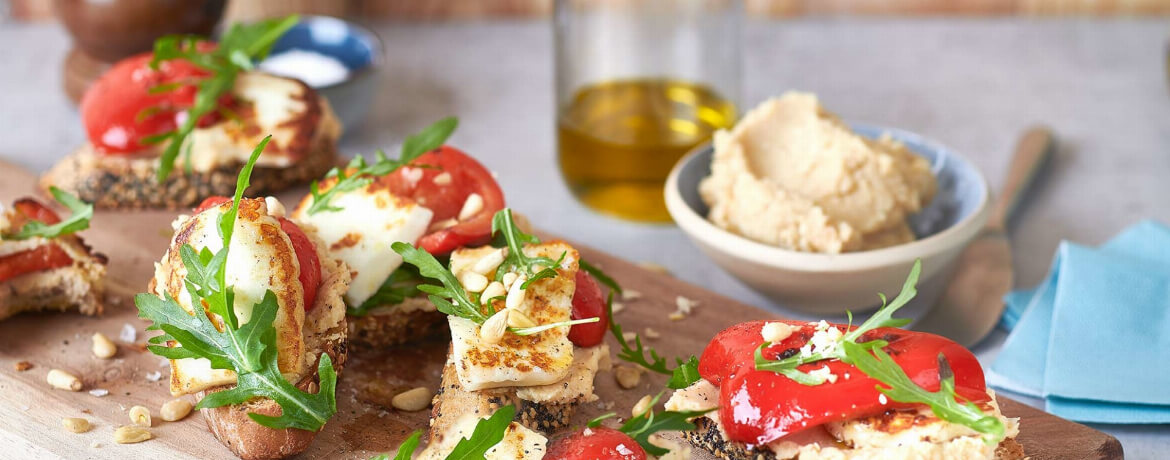 Hummus-Crostini-image