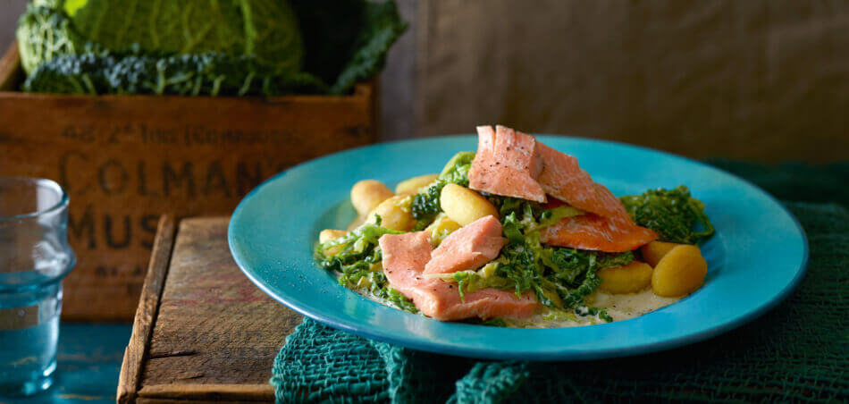 Wirsingtopf mit Gnocchi und Räucherforelle - Rezept | LIDL Kochen