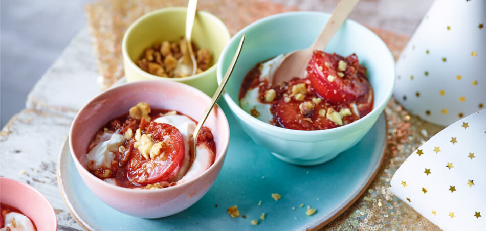 Pflaumen-Feigen-Kompott auf Joghurt - Rezept | LIDL Kochen