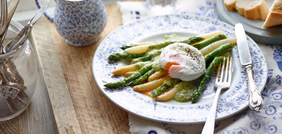 Spargel mit pochierten Eiern - Rezept | LIDL Kochen