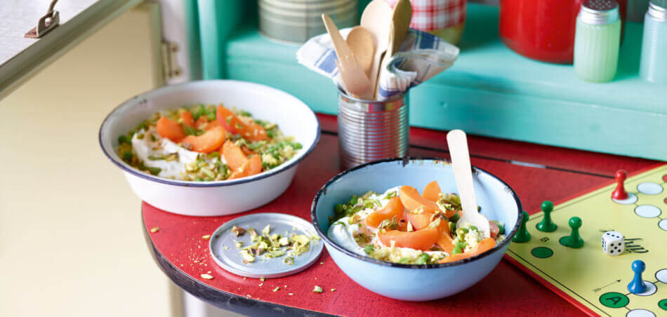 Bulgur-Aprikosen-Salat mit Feta-Minz-Dip - Rezept | LIDL Kochen