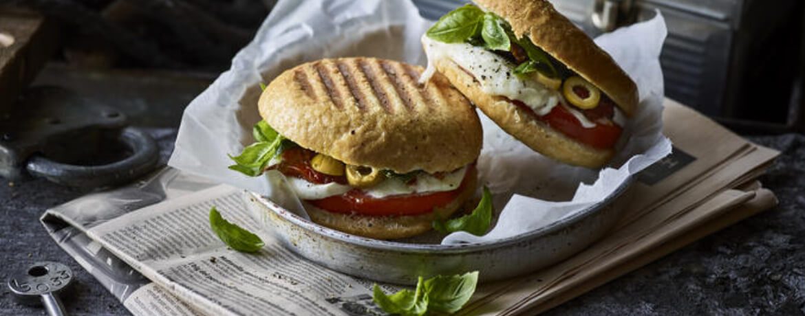 Panini mit Tomate und Mozzarella - Rezept | LIDL Kochen