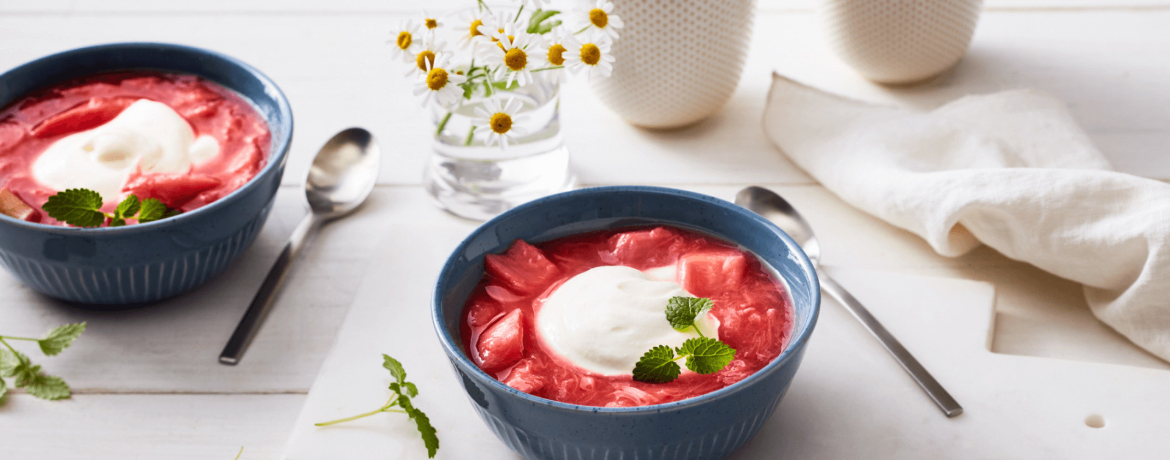 Rhabarberkompott mit Quark für 4 Personen von lidl-kochen.de