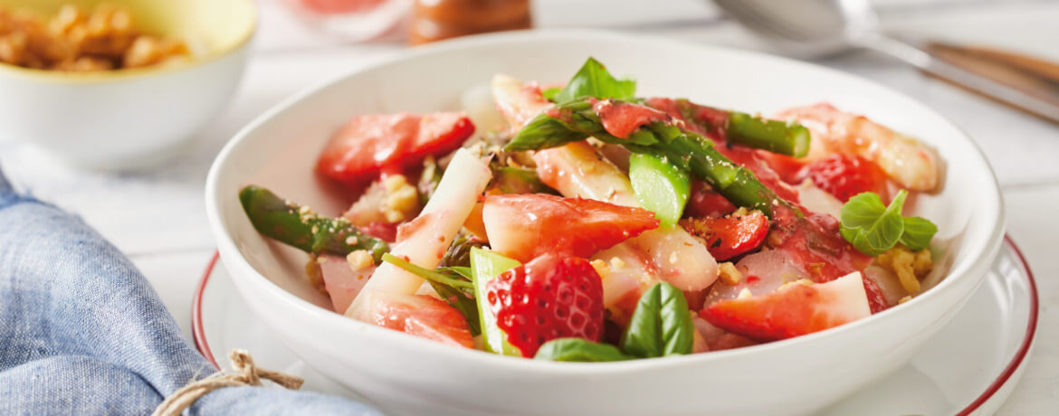 Spargelsalat mit Erdbeeren - Monsieur Cuisine Rezept