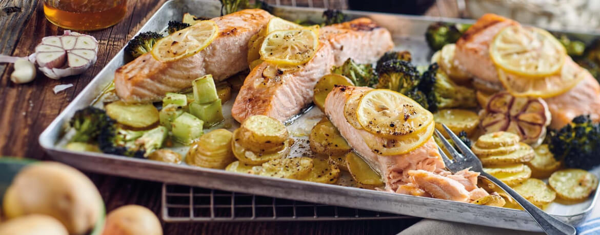 Lachs im Ofen mit Gemüse-image