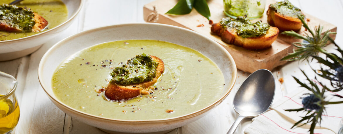 [Schnell &amp; einfach] Zucchini-Suppe mit Crostini | LIDL Kochen