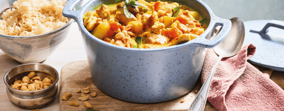 Mildes indisches Hähnchen-Curry an Erdnuss-Kokosmilch für 4 Personen von lidl-kochen.de