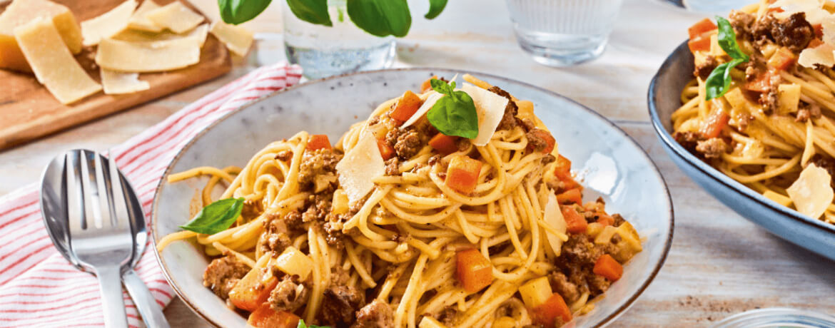 Spaghetti mit weißer Bolognese für 4 Personen von lidl-kochen.de