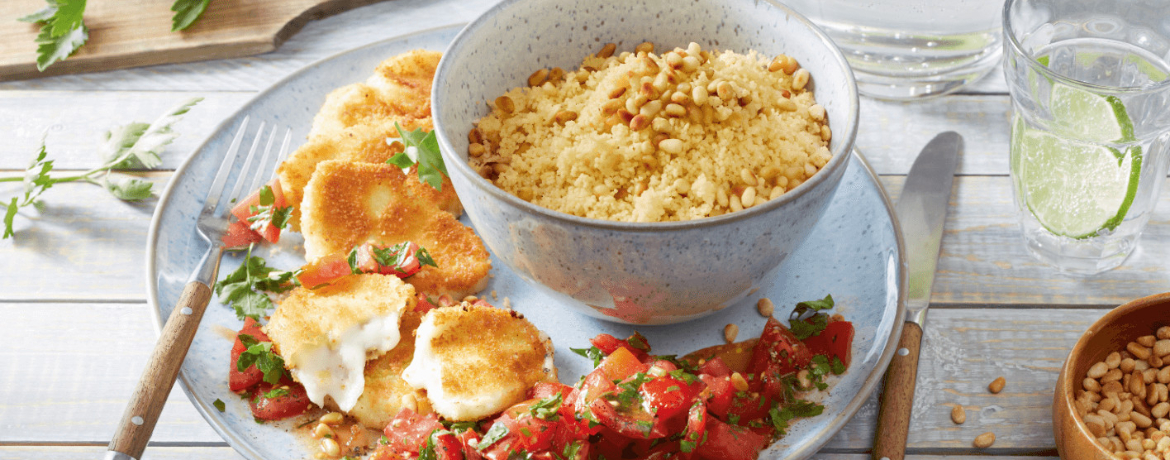 Gebackener Mozzarella mit Pinienkern-Couscous und Tomaten-Salat für 4 Personen von lidl-kochen.de