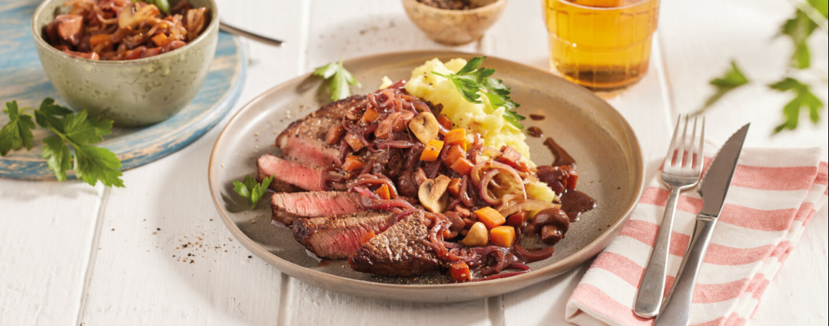 Rinderhüftsteak in Rotweinsauce mit Kartoffelstampf für 4 Personen von lidl-kochen.de