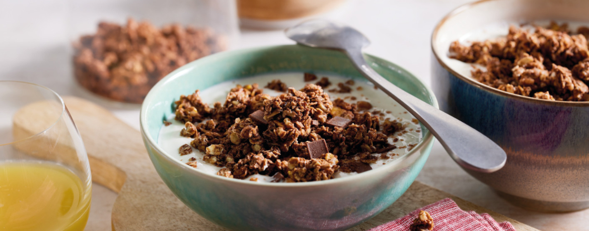 Schoko Knuspermüsli mit Joghurt für 4 Personen von lidl-kochen.de