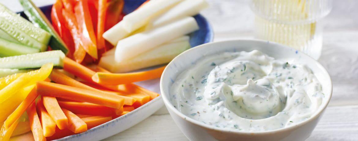 Sourcreme mit Gemüsesticks - Rezept | LIDL Kochen Sourcreme mit Gemüsesticks - Rezept | LIDL Kochen
