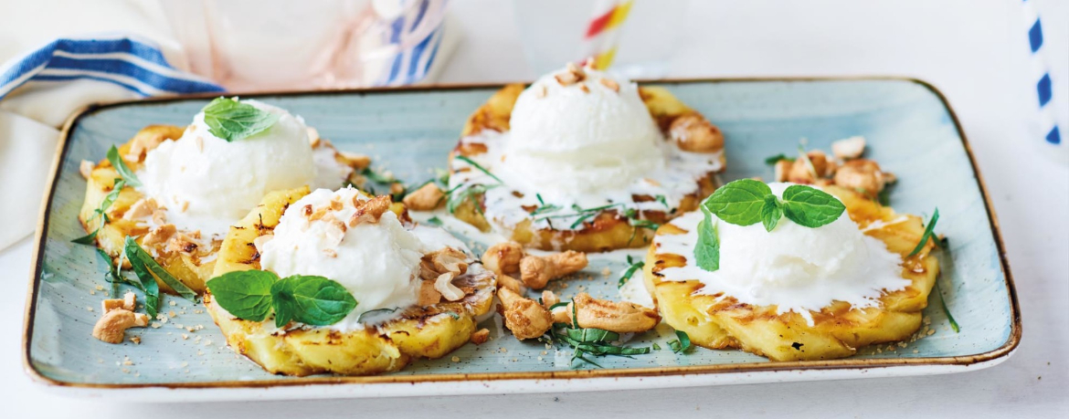 Gegrillte Ananas mit geeistem Piña-Colada-Joghurt und Minze für 4 Personen von lidl-kochen.de