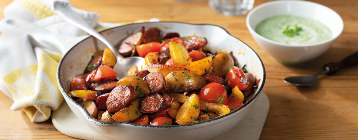 Chorizo-Pfanne mit grünem Mojo-Verde-Dip für 4 Personen von lidl-kochen.de