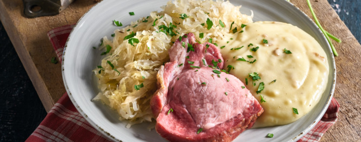 Kassler mit Kartoffelpüree und Sauerkraut für 4 Personen von lidl-kochen.de