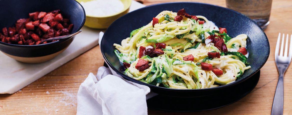 Spitzkohlpasta mit Cabanossi und Sahnesoße für 4 Personen von lidl-kochen.de