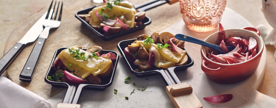 Raclette-Pfännchen mit Pilzen und Balsamico-Zwiebeln für 4 Personen von lidl-kochen.de