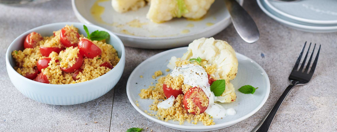 Blumenkohl mit Kräuterjoghurt und Tomaten-Curry-Couscous für 4,5 Personen von lidl-kochen.de