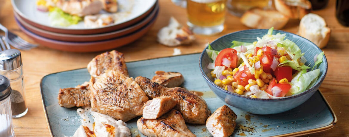 Puten-Streifen mit BBQ-Frischkäse und Maissalat für 4 Personen von lidl-kochen.de