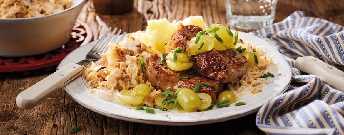 Kalbsrückensteaks mit Kartoffelpüree & Rahmsauerkraut für 5 Personen von lidl-kochen.de