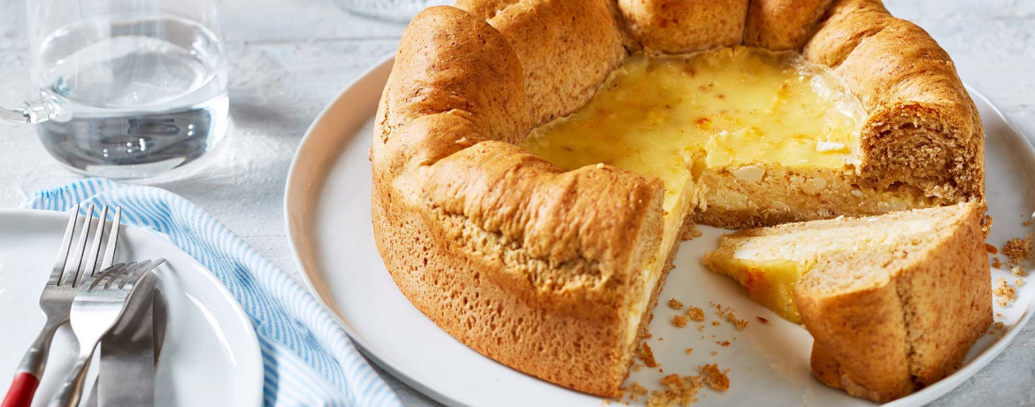 Brot mit Emmentaler-Feta-Füllung für 10 Personen von lidl-kochen.de