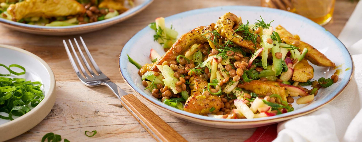 Fruchtiger Linsensalat mit Curry-Putenstreifen für 4 Personen von lidl-kochen.de