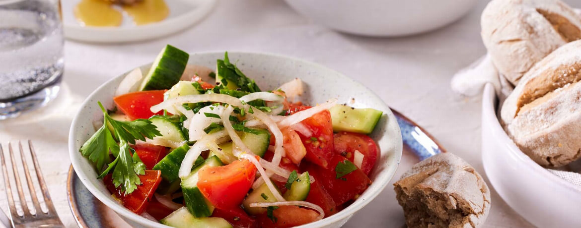 Indischer Tomaten-Gurken-Salat für 4 Personen von lidl-kochen.de