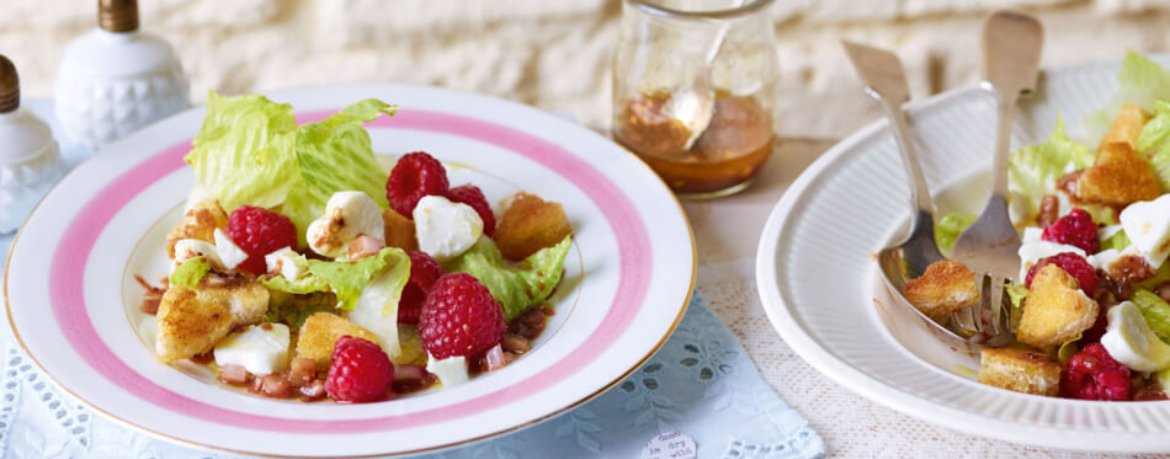 Mozzarella-Salat mit Croûtons und Himbeeren für 4 Personen von lidl-kochen.de