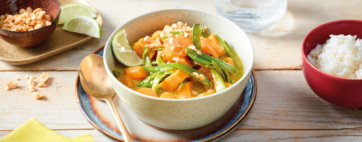 Süßkartoffelcurry mit Zuckerschoten, Reis und Erdnusscrunch für 4 Personen von lidl-kochen.de