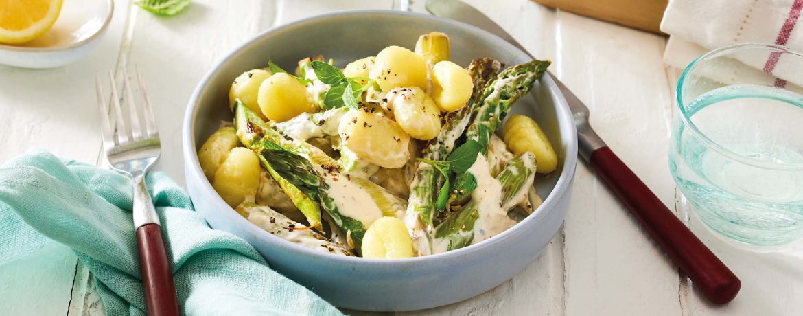 Grüner Spargel mit frischen Gnocchi und Crème fraîche für 4 Personen von lidl-kochen.de