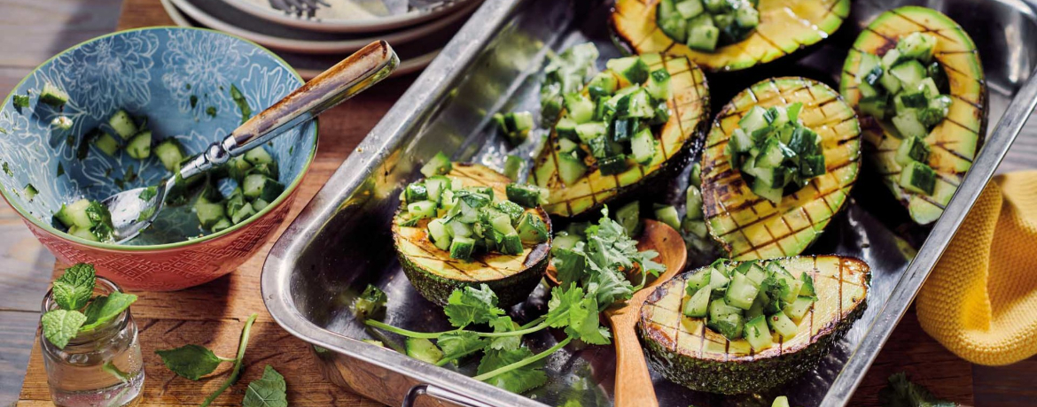 Gegrillte Avocado mit Gurken-Salsa für 4 Personen von lidl-kochen.de