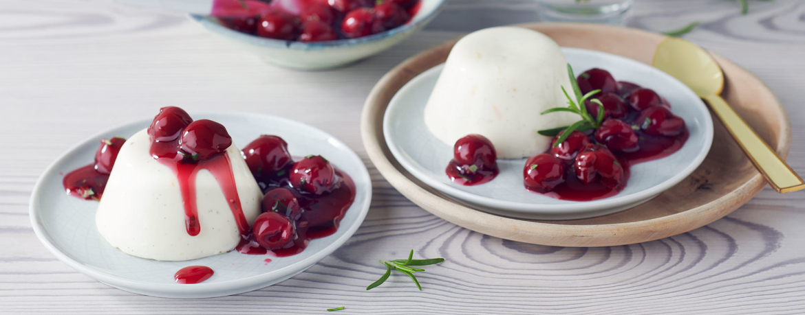 Joghurt Panna Cotta mit Rosmarinkirschen für 4 Personen von lidl-kochen.de