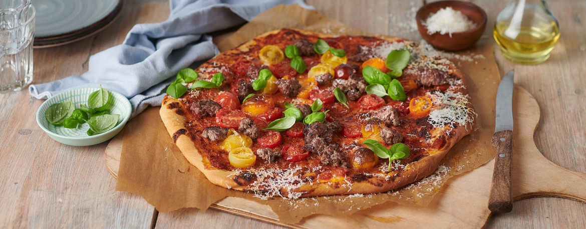 Dinkel-Vollkorn-Pizzateig mit Bolognesesauce für 4 Personen von lidl-kochen.de